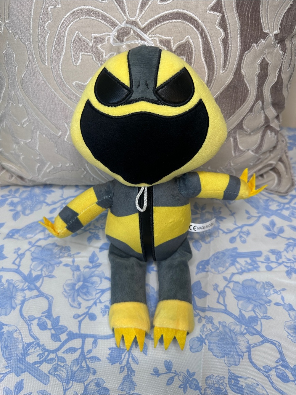 Icky Licky Nightmare Critters Plush – Horror‑Style Character Toy